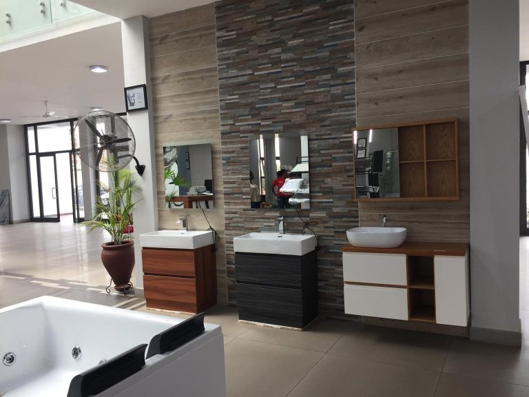 Home [westafricandecor.com]